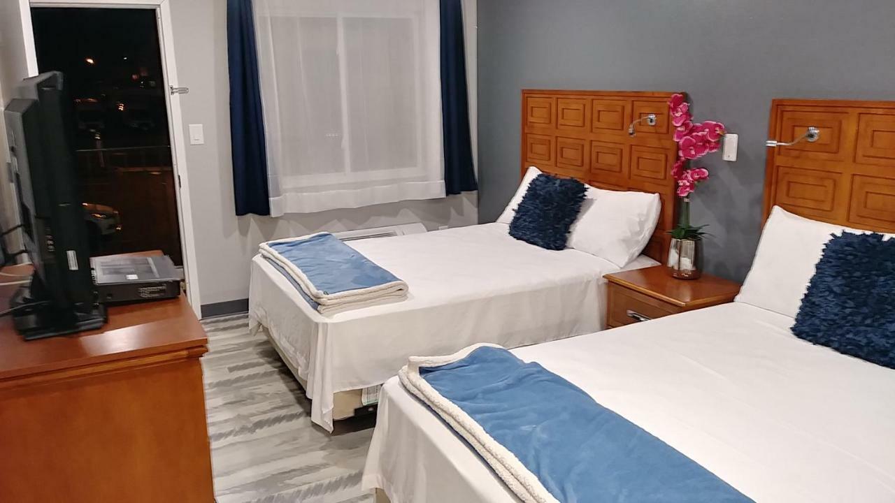 The Carasaljo Motel Лейкууд Екстериор снимка
