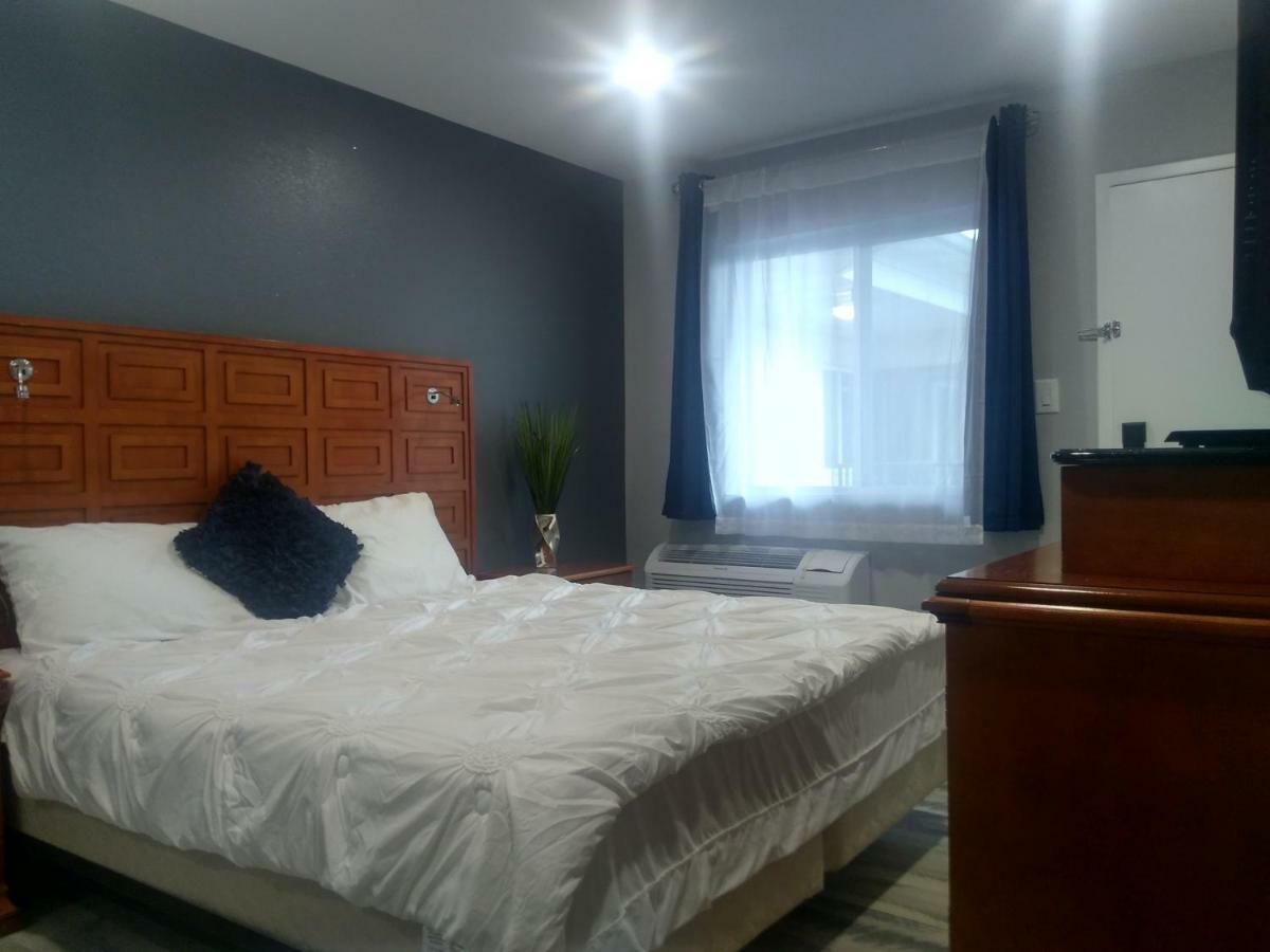 The Carasaljo Motel Лейкууд Екстериор снимка