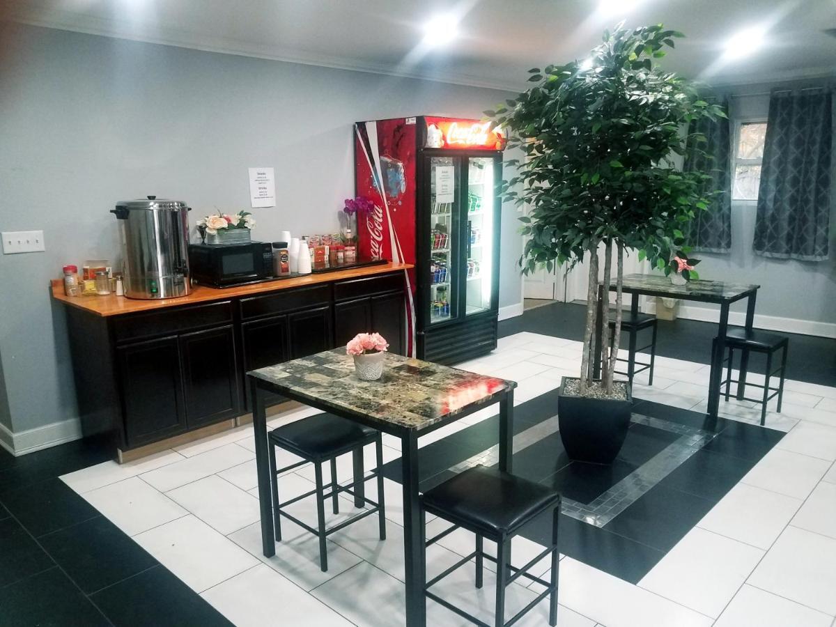 The Carasaljo Motel Лейкууд Екстериор снимка